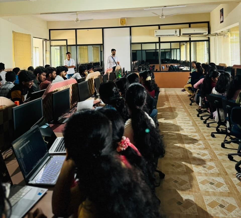 Successful Completion of React JS Workshop at SDM Degree College, Ujire | Codelab Systems